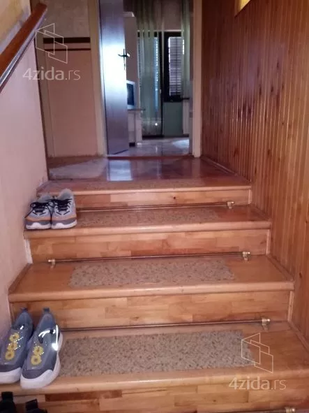 3-etažna kuća | 4zida