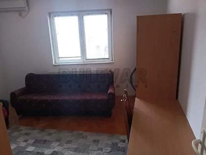 Trg 14. oktobra | 4zida.rs