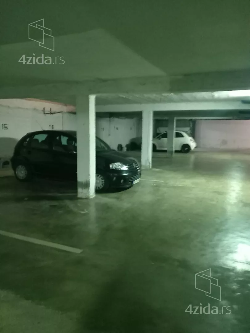 Garaža | 4zida