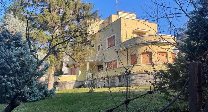 3-etažna kuća | 4zida