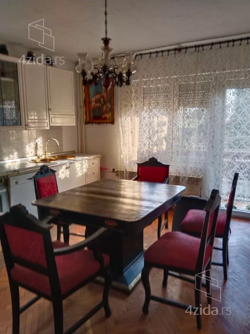 3-etažna kuća | 4zida