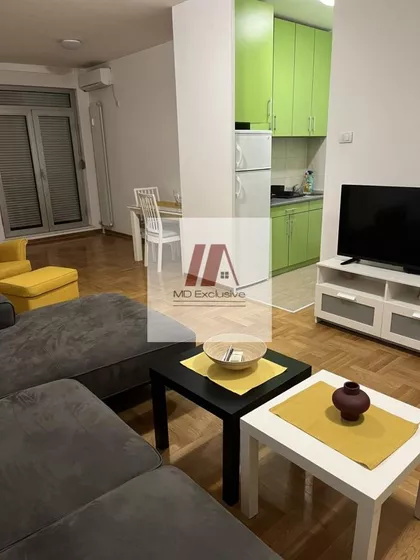 Radojke Lakić | 4zida.rs