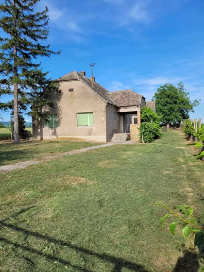 Save Sogića 166 | 4zida.rs