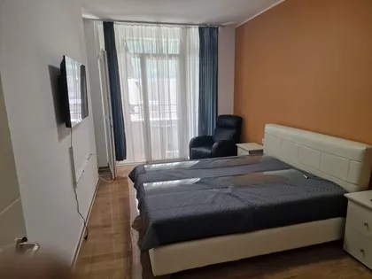 Karađorđeva 27 | 4zida.rs