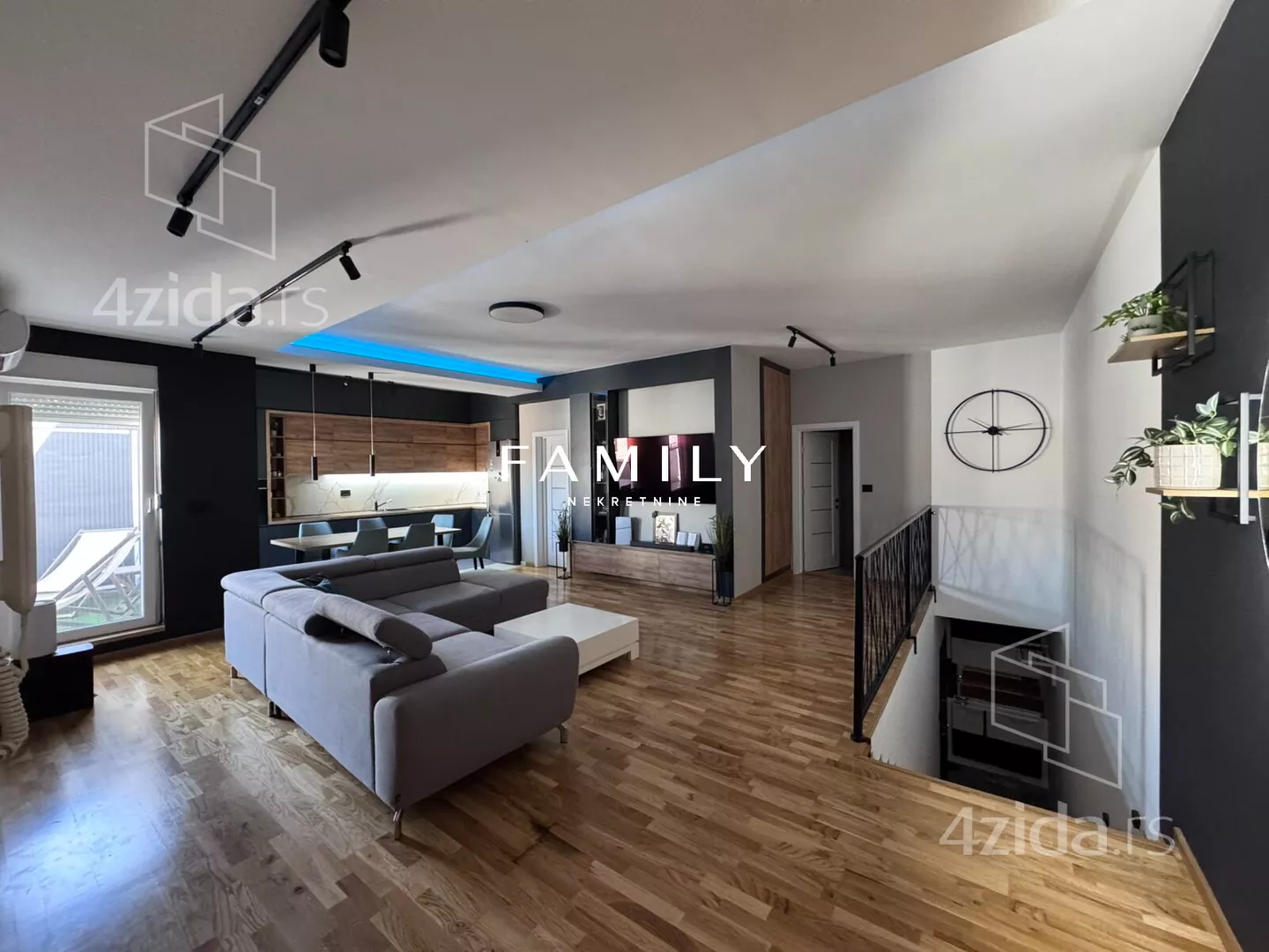 Četvorosoban stan | 4zida