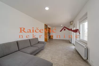 Zivka Davidovica | 4zida.rs