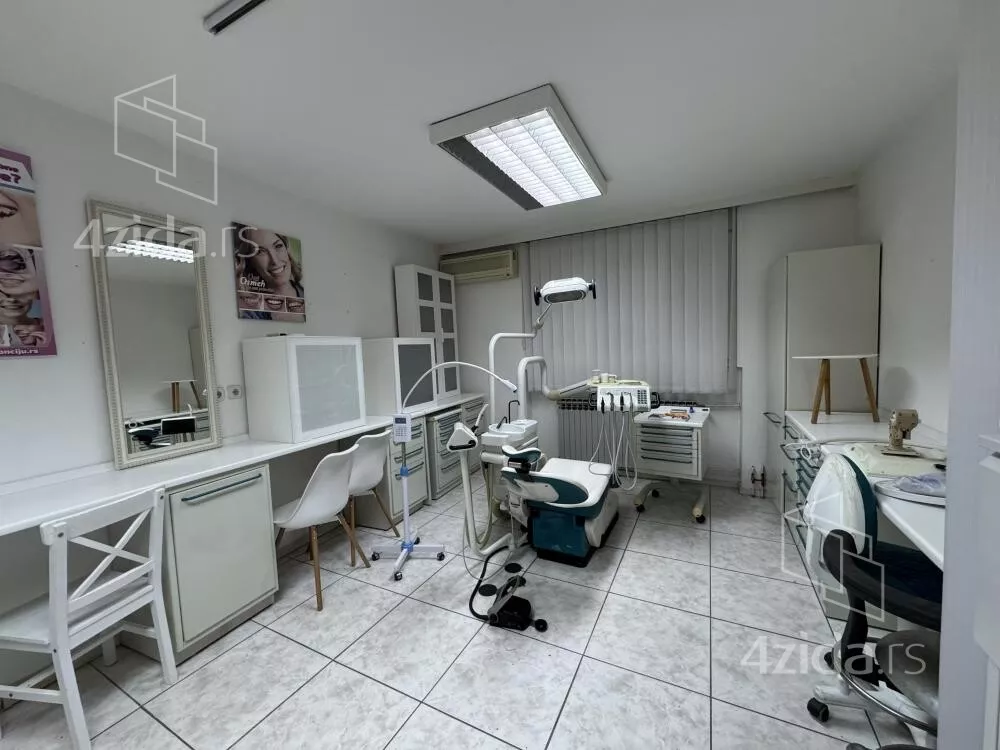 Poslovni prostor | 4zida