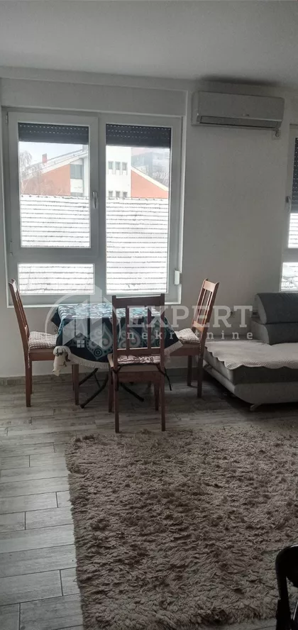 Novosadska | 4zida.rs