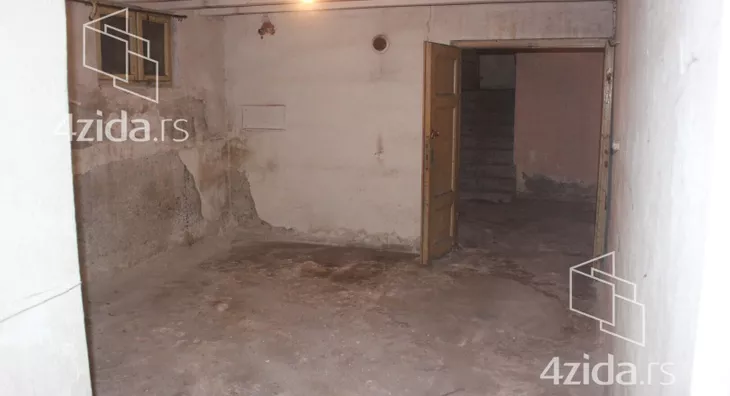 4-etažna kuća | 4zida