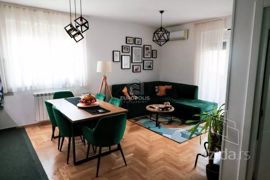 Troiposoban stan | 4zida