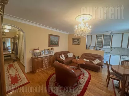 HRAM SVETOG SAVE | 4zida.rs