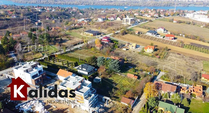 Plac | 4zida