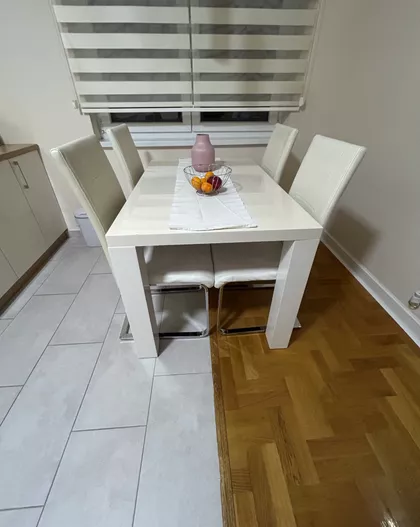 Bele Gabrića 12 | 4zida.rs