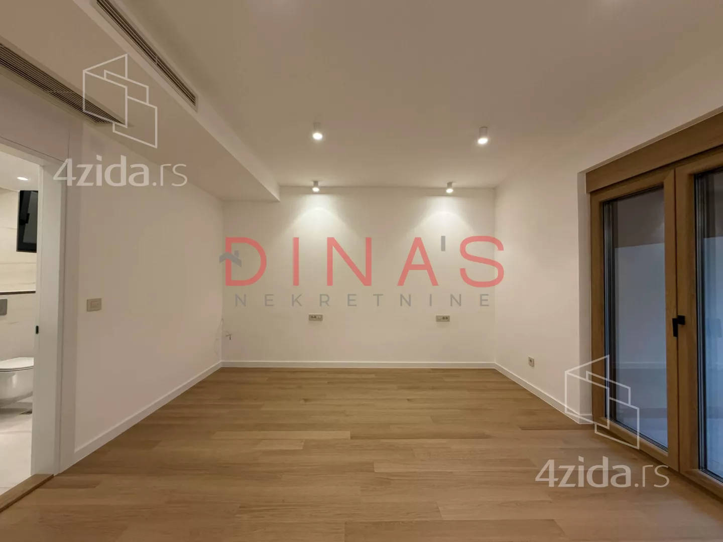 Devetosoban stan | 4zida