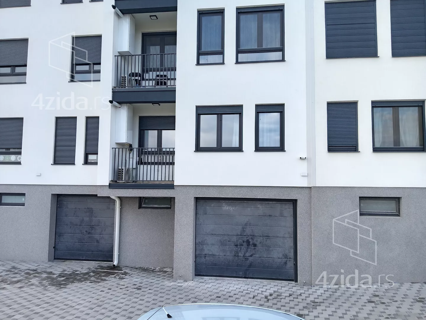 Jednoiposoban stan | 4zida