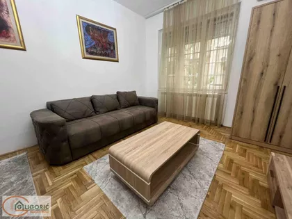 Hram Svetog Save | 4zida.rs