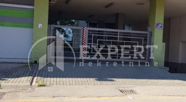 Garaža | 4zida