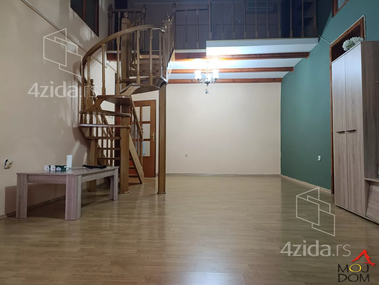 Četvoroiposoban stan | 4zida