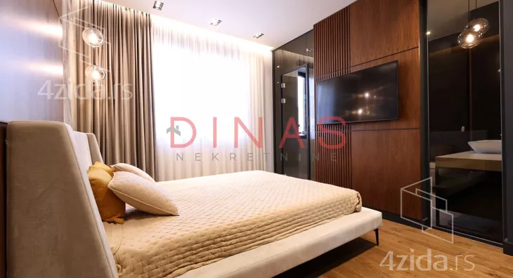 Petosoban stan | 4zida