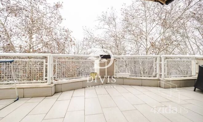 Petosoban stan | 4zida