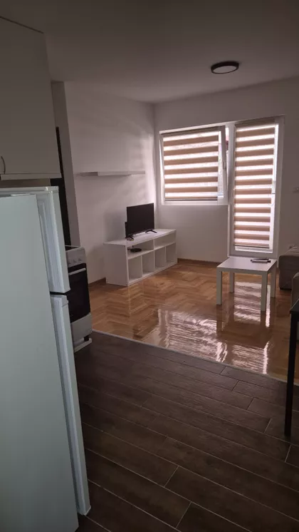Radmile Savićević 8 | 4zida.rs