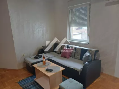 Vuka Karadžića | 4zida.rs