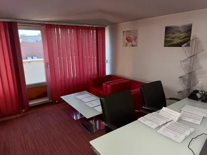 Francuska | 4zida.rs