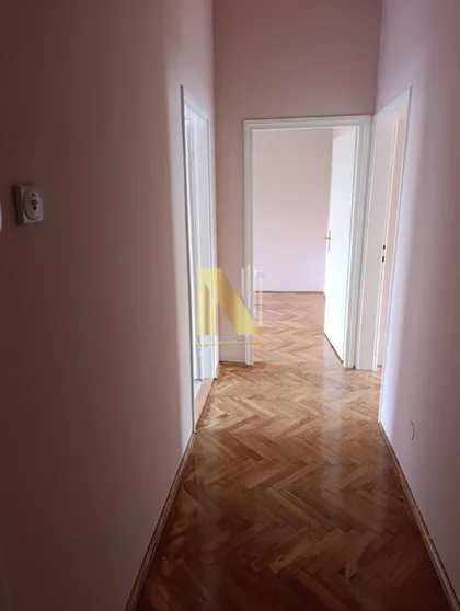 Stari Grad | 4zida.rs