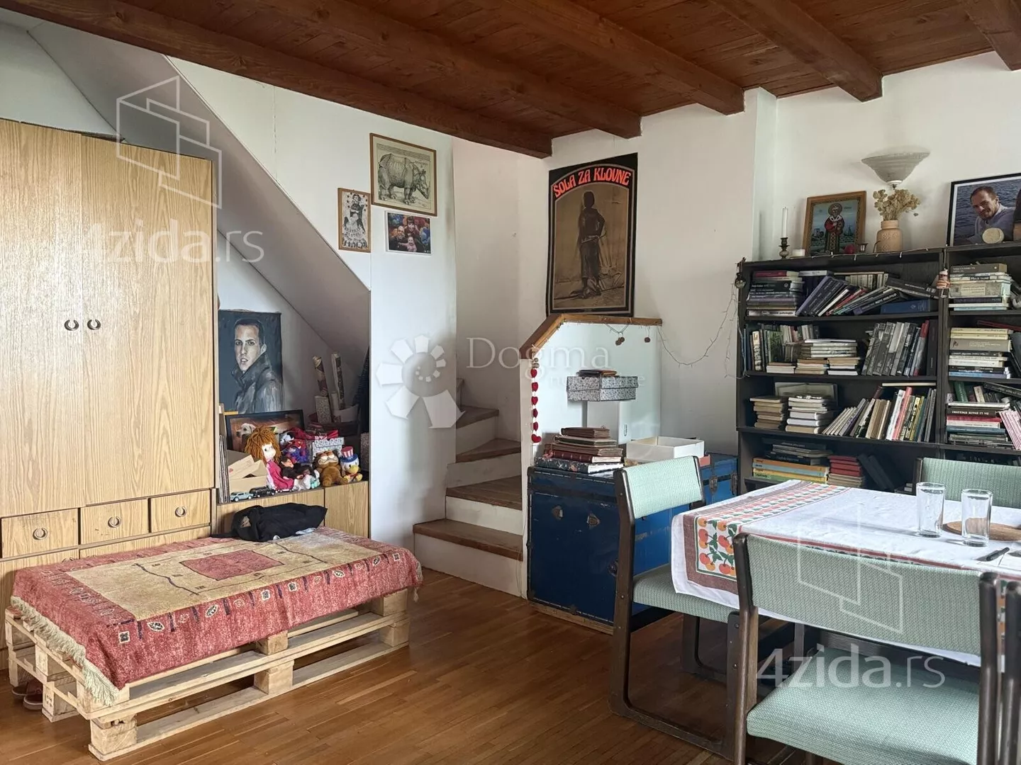 Troiposoban stan | 4zida