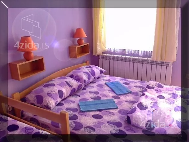 Šestosoban stan | 4zida