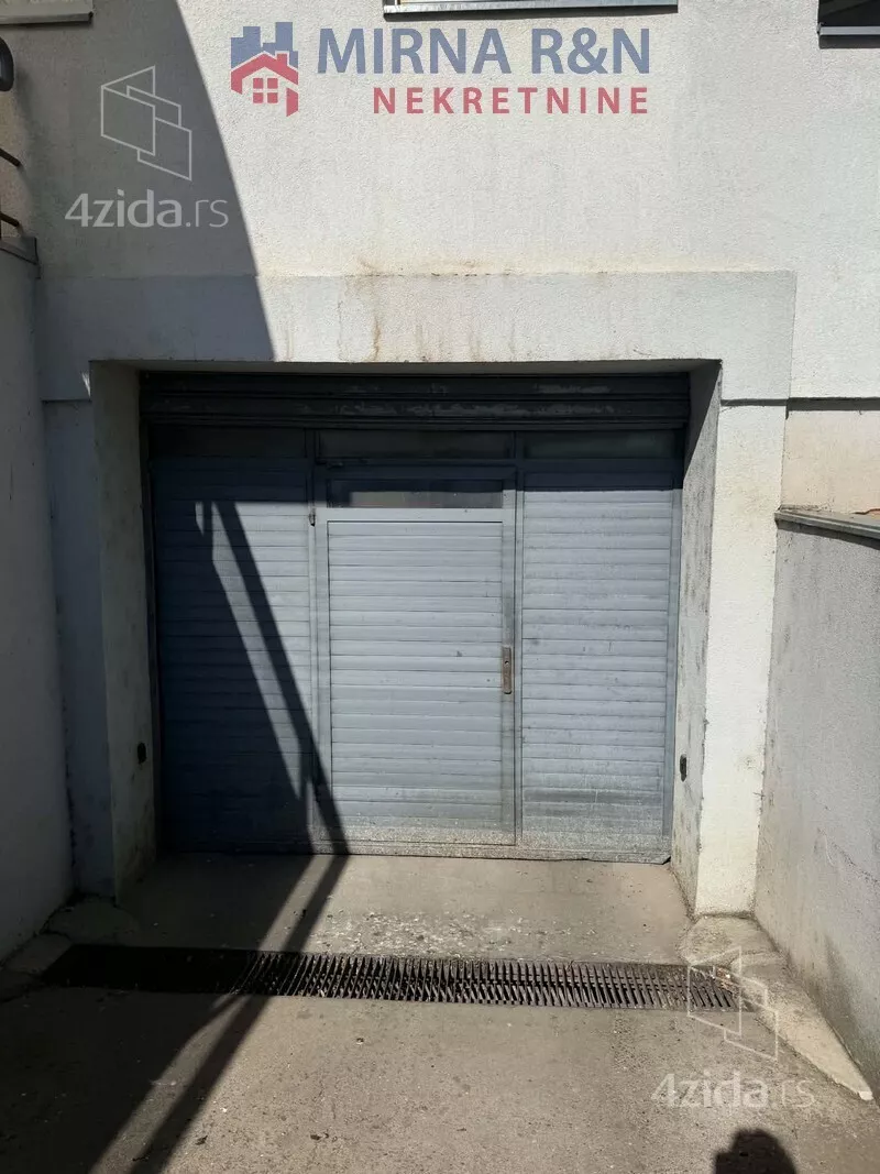 Garaža | 4zida