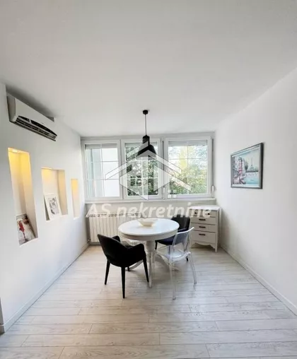 Crveni Krst Vračar | 4zida.rs