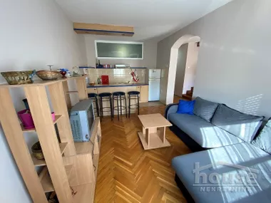 Cara Dušana
