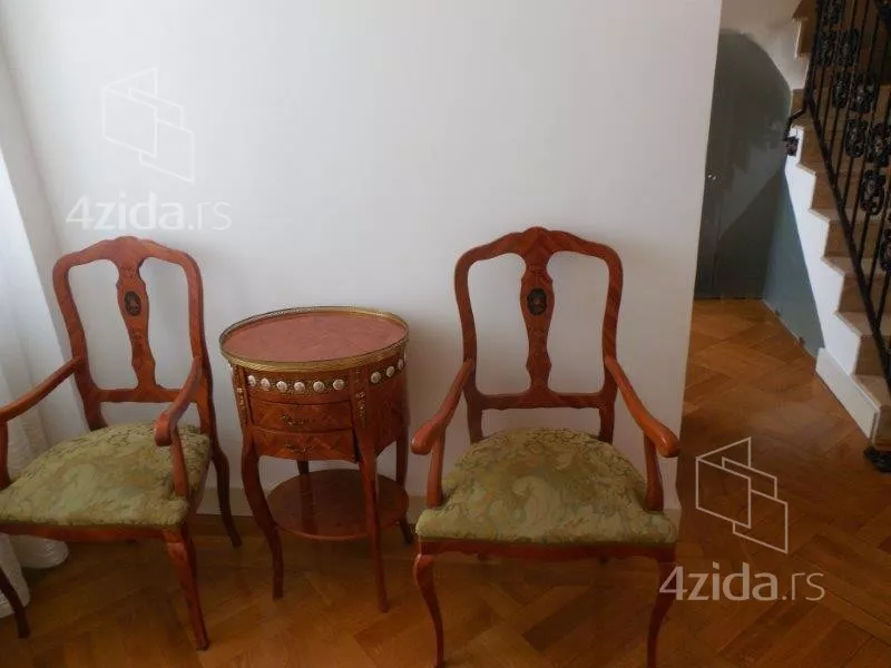 Četvoroiposoban stan | 4zida