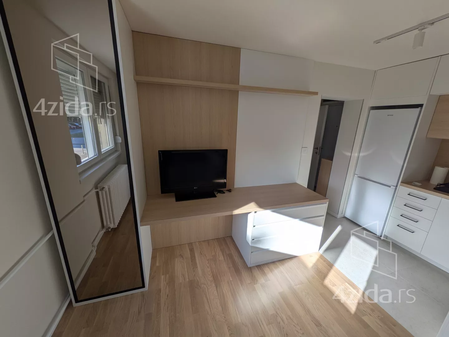 Jednoiposoban stan | 4zida