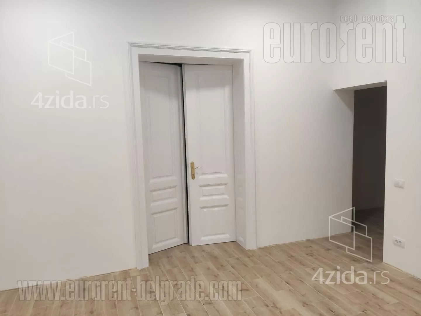 Četvoroiposoban stan | 4zida