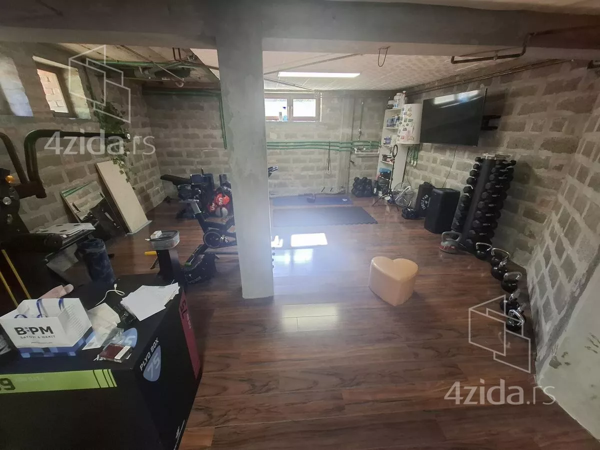 Kuća | 4zida