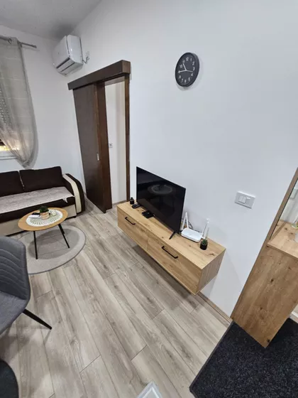 Stevana Ivanovića 1a | 4zida.rs