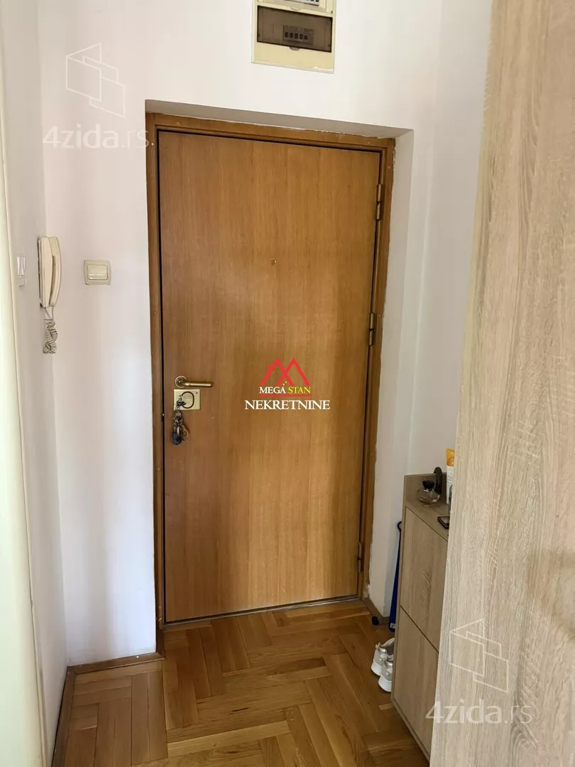Garsonjera | 4zida