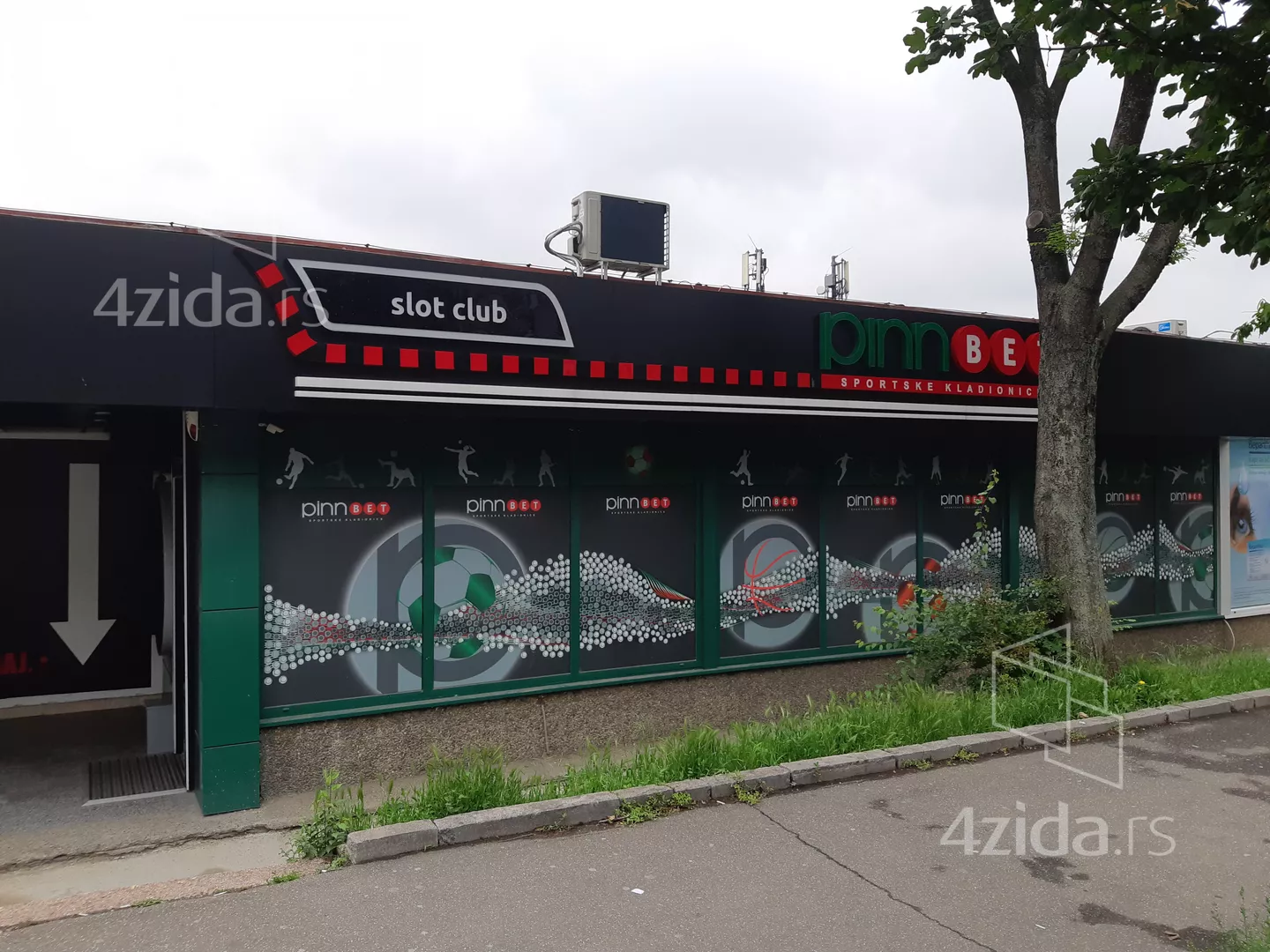 Lokal | 4zida