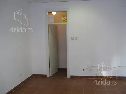 Lokal | 4zida