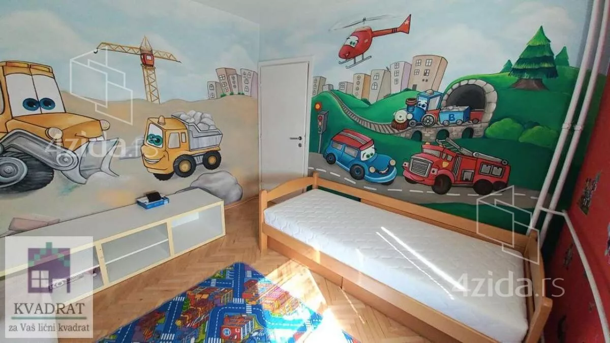 Četvorosoban stan | 4zida