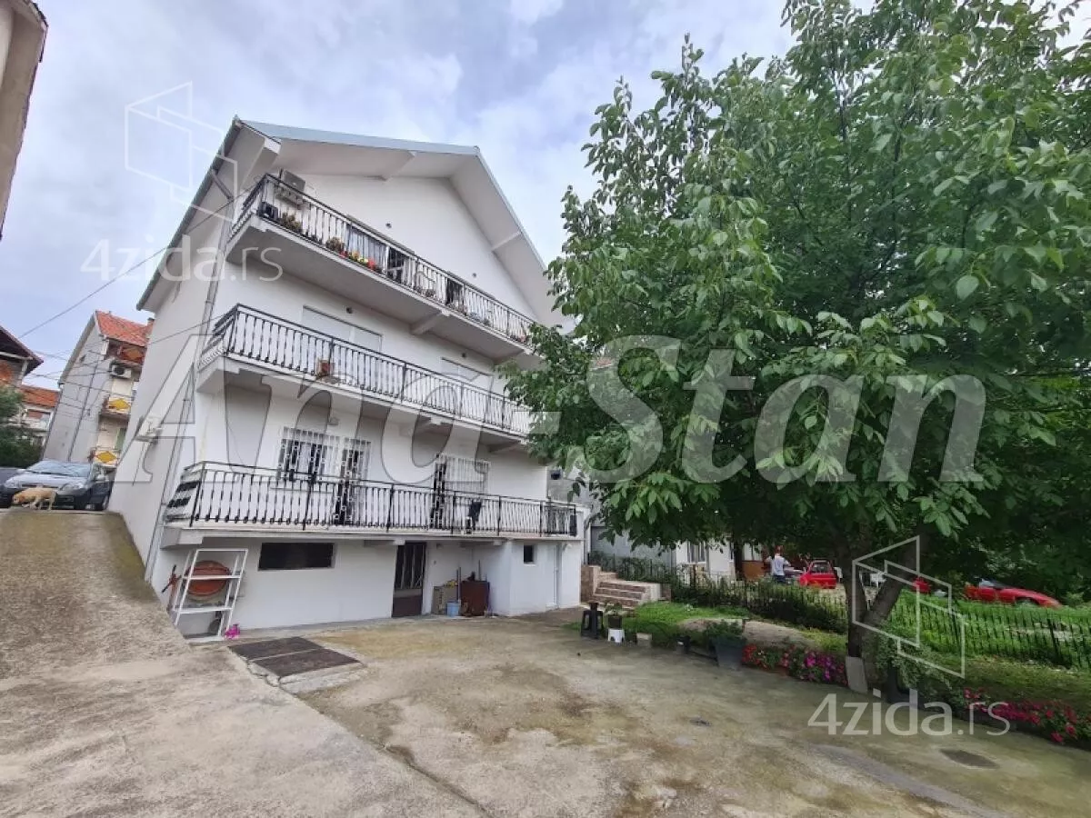 Kuća | 4zida