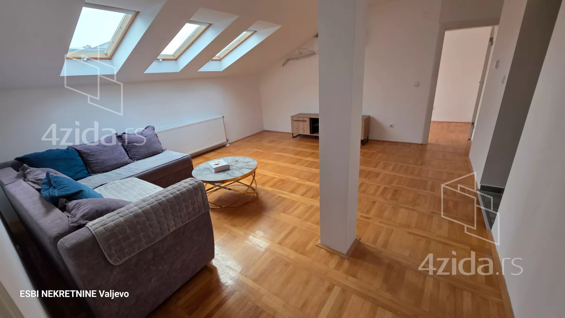 Dvoiposoban stan | 4zida