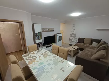 Trijangla | 4zida.rs