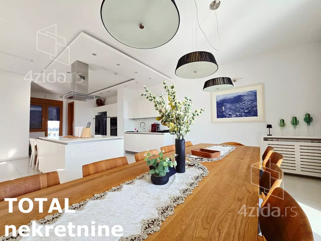 Sedmosoban stan | 4zida