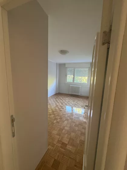 Bate Brkića | 4zida.rs