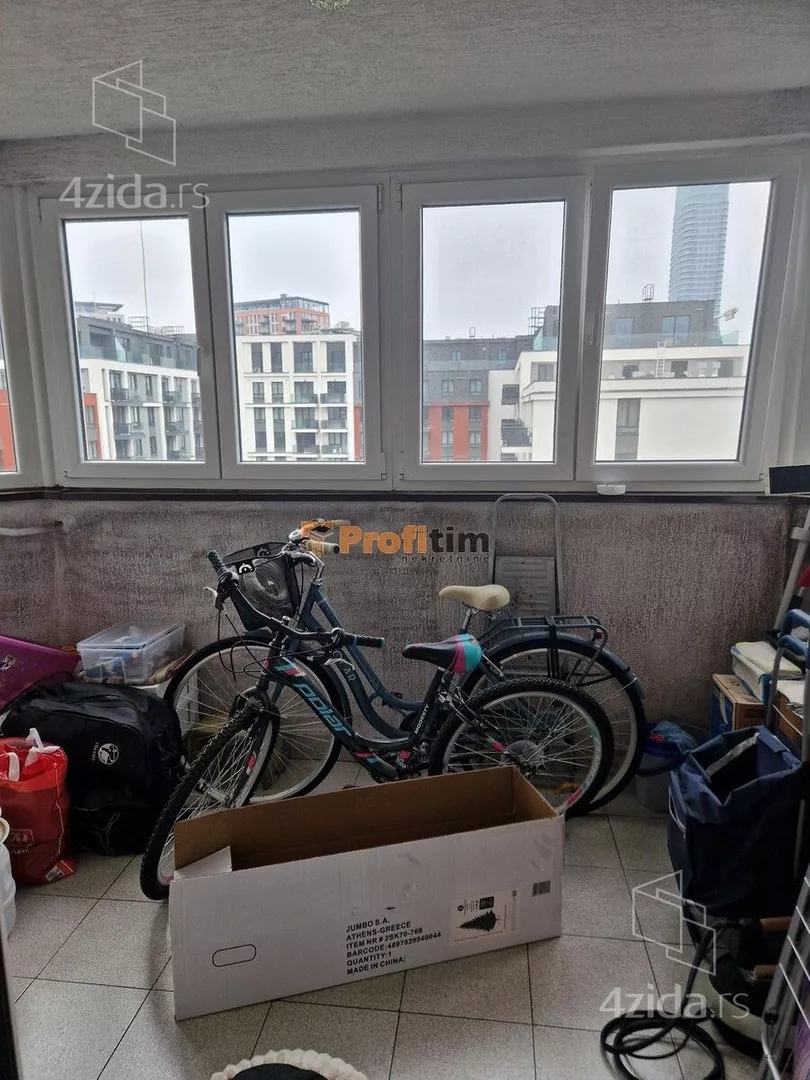 Troiposoban stan | 4zida