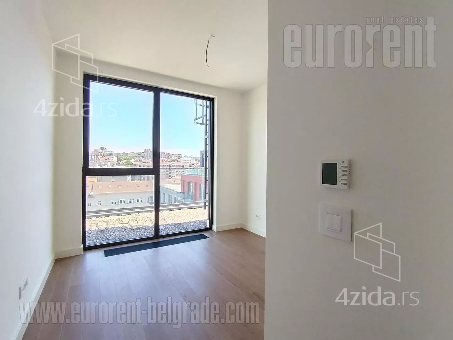 Petosoban stan | 4zida