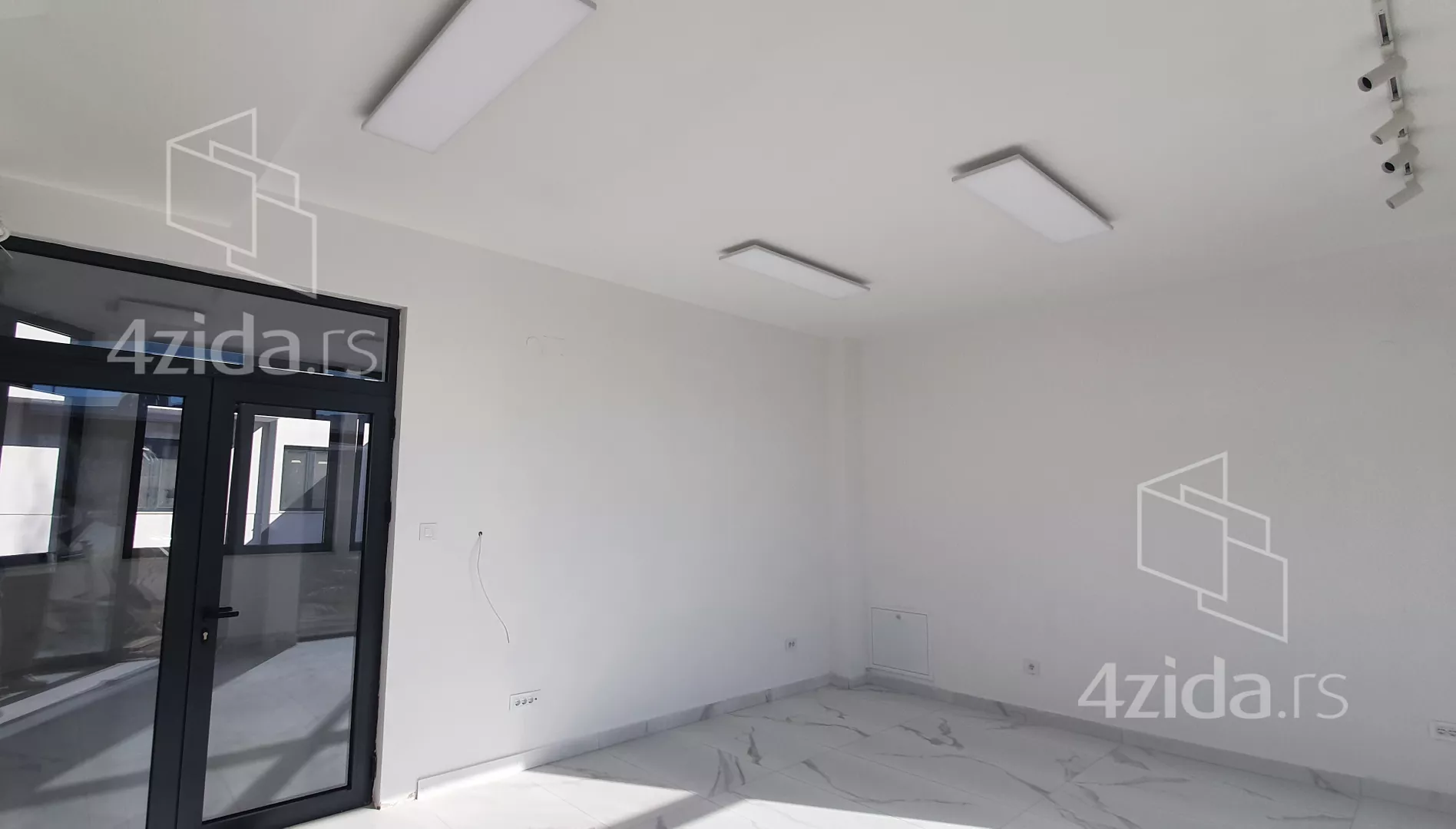 Poslovni prostor | 4zida
